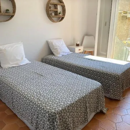 Grande Maison Familiale Proche Des Plages Hébergement de vacances Torreilles